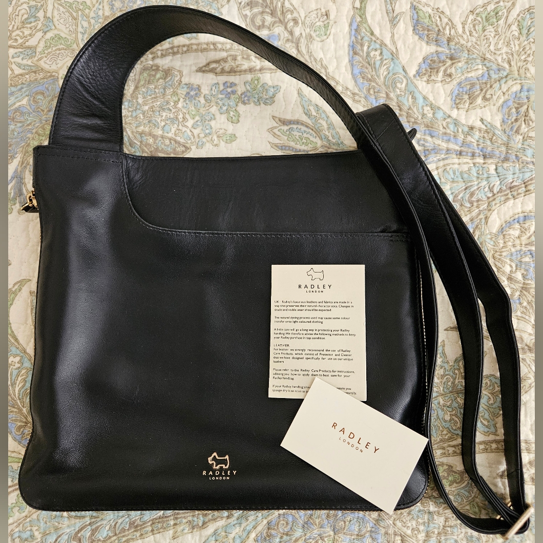 Radley London Crossbody Bag Black Leather Zip Around Large Euc Pockets Expand — image 2 of 8